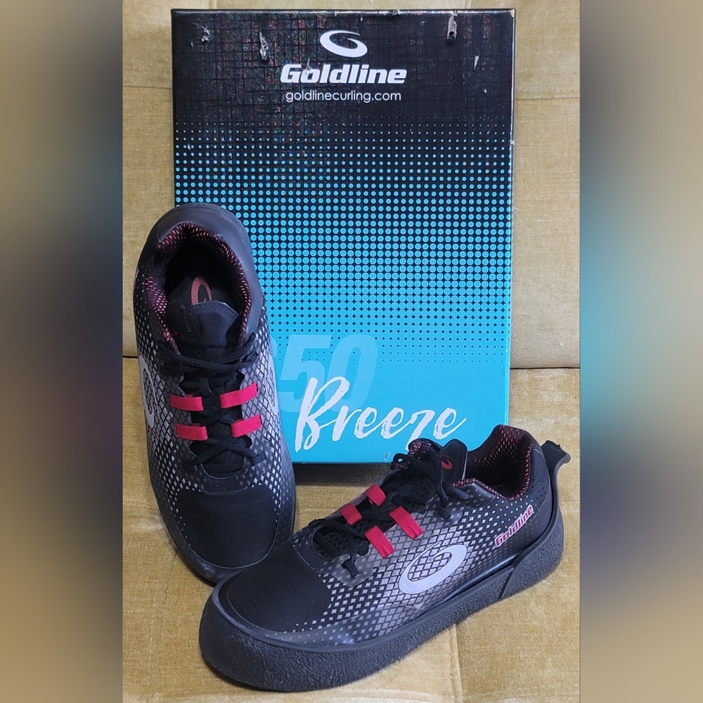 Goldline G50 Breeze Mens Size: 10 Black and Red Curling Shoes